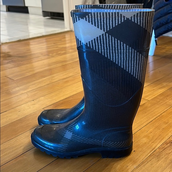 Burberry Rain-boots - Picture 1 of 4